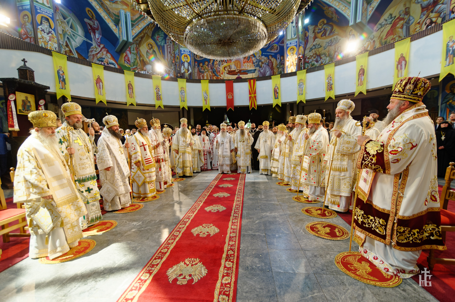 sosluzhenie-vo-soborniot-hram-vo-skopje-